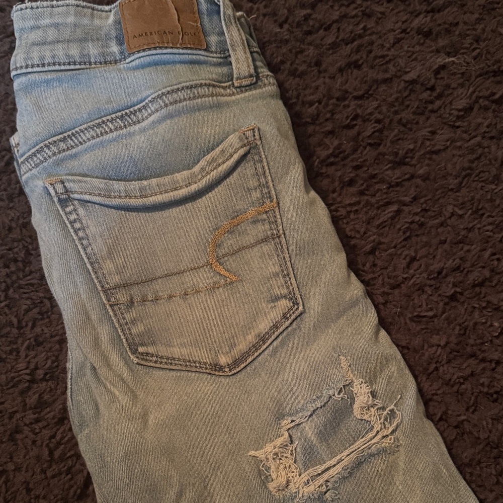American eagle distressed jeggings